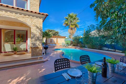 Romero, Villa in Calpe for 8 pax near the beach wi
