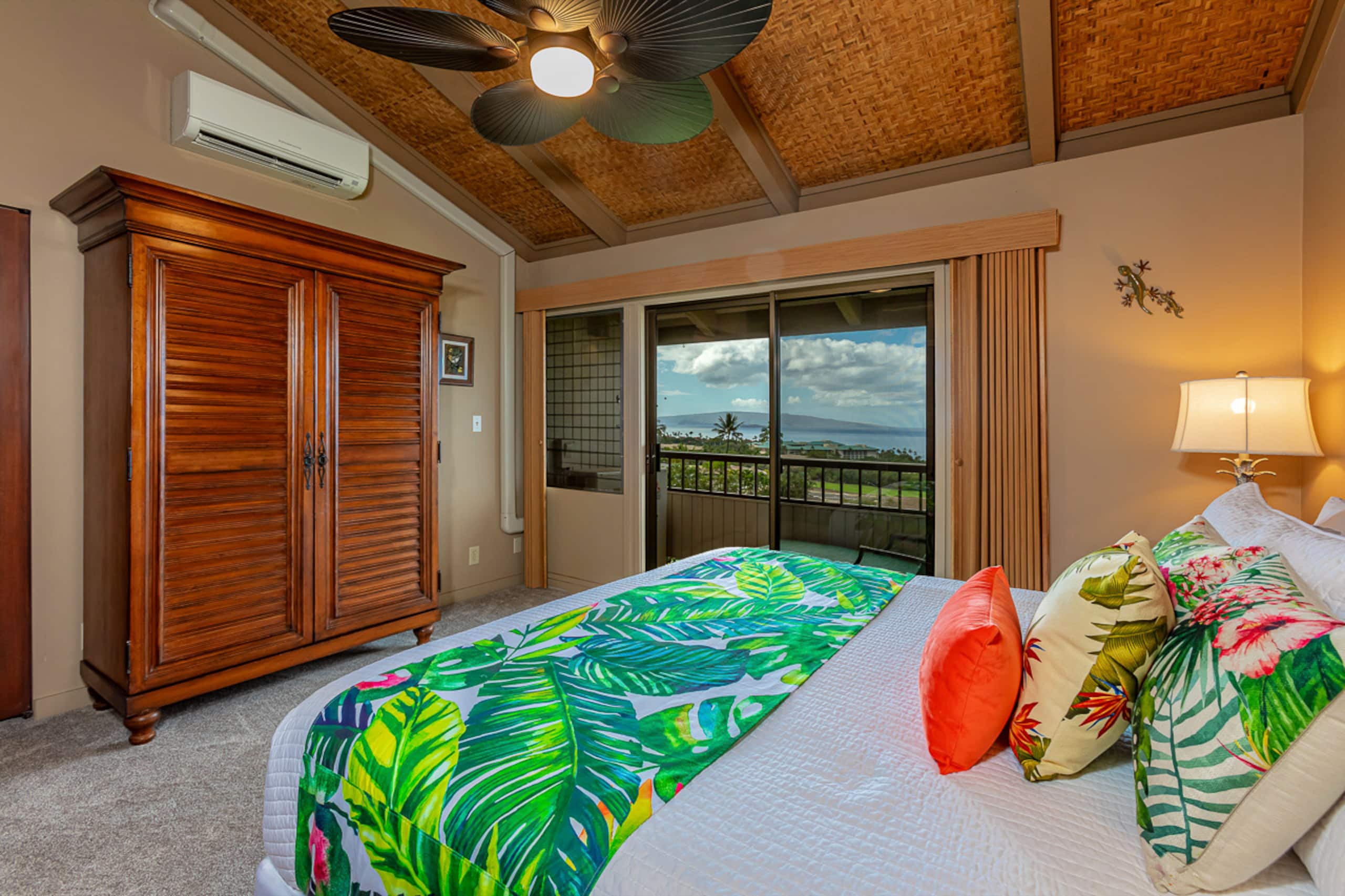 Condo in Kihei · ★4.92 · 2 bedrooms · 3 beds · 2 baths - Image 14