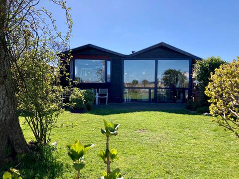 6 pers.Holiday home 'Marijke' with lake view