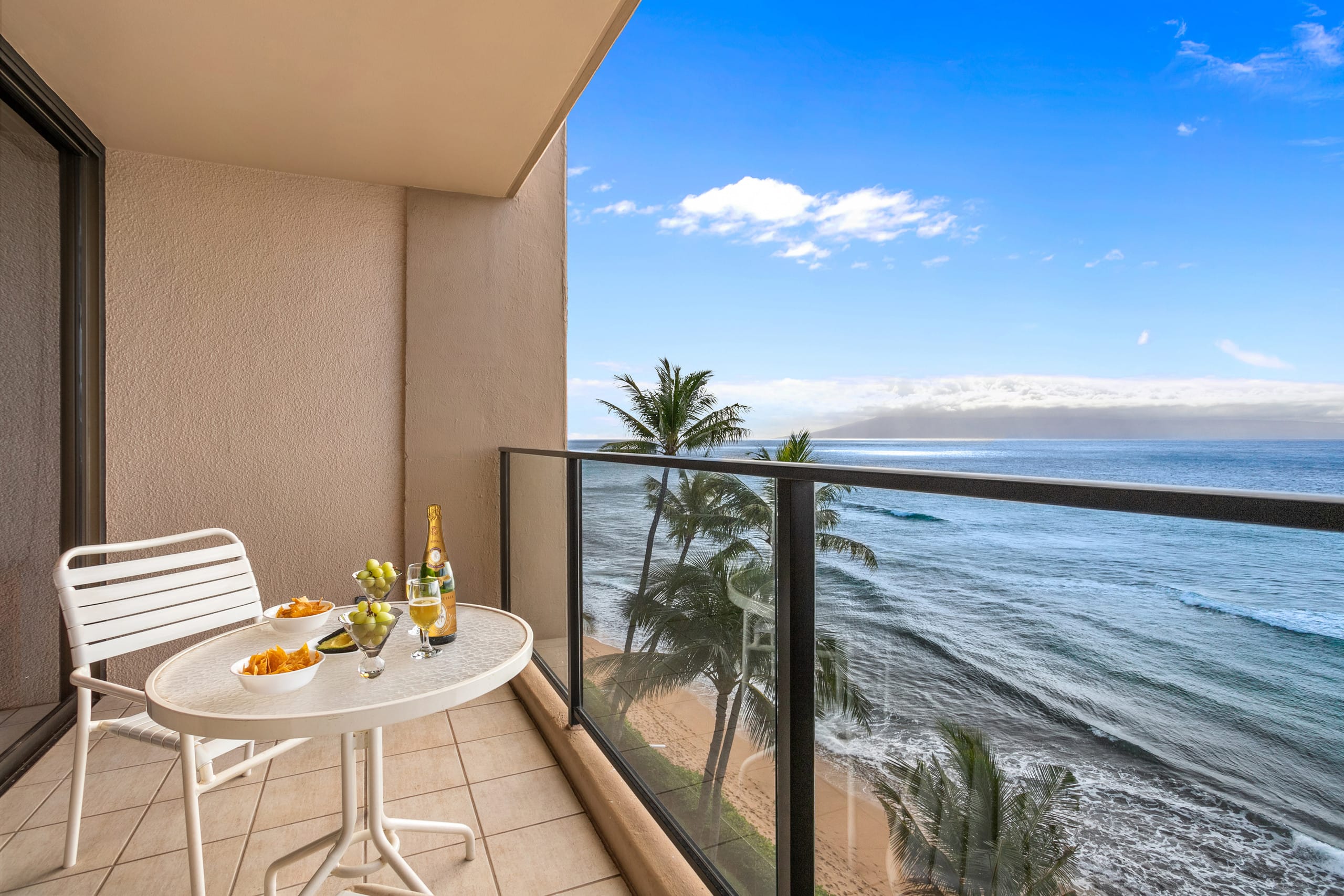 Condo in Lahaina · ★4.9 · 1 bedroom · 1 bed · 1 bath - Image 8