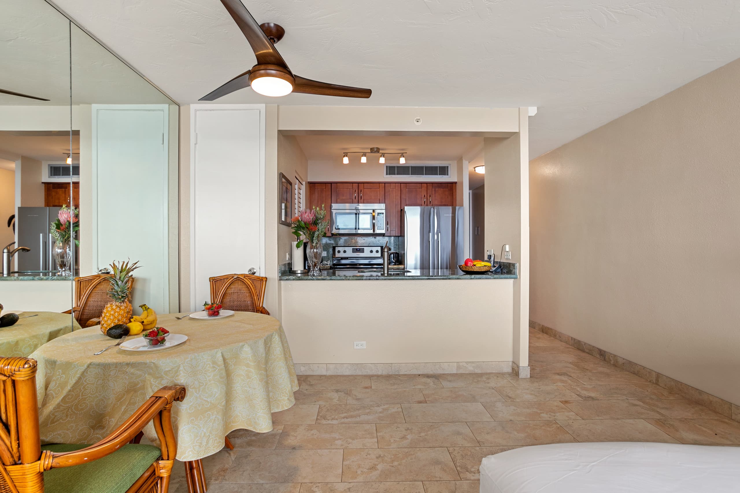 Condo in Lahaina · ★4.9 · 1 bedroom · 1 bed · 1 bath - Image 15