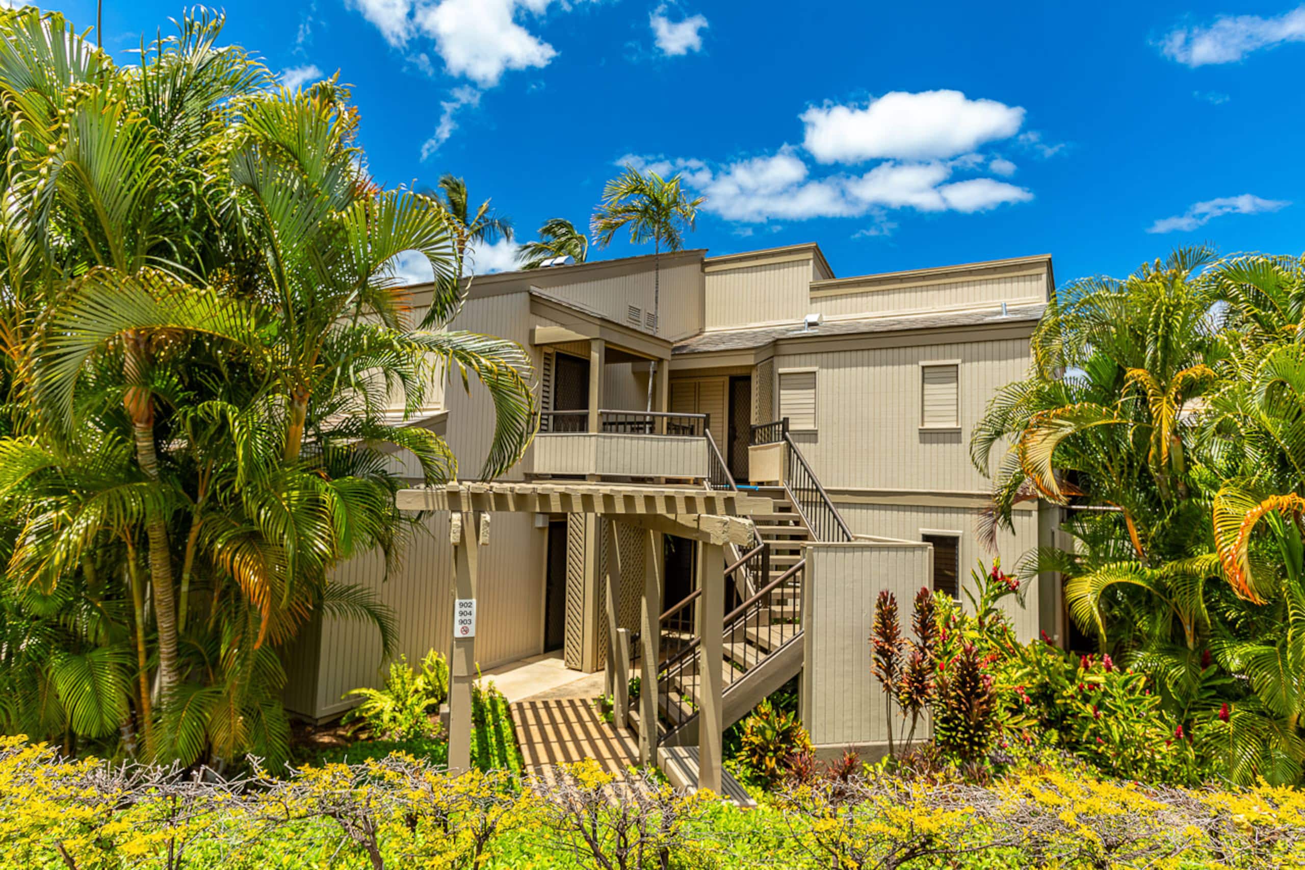 Condo in Kihei · ★4.96 · 1 bedroom · 1 bed · 2 baths - Image 39