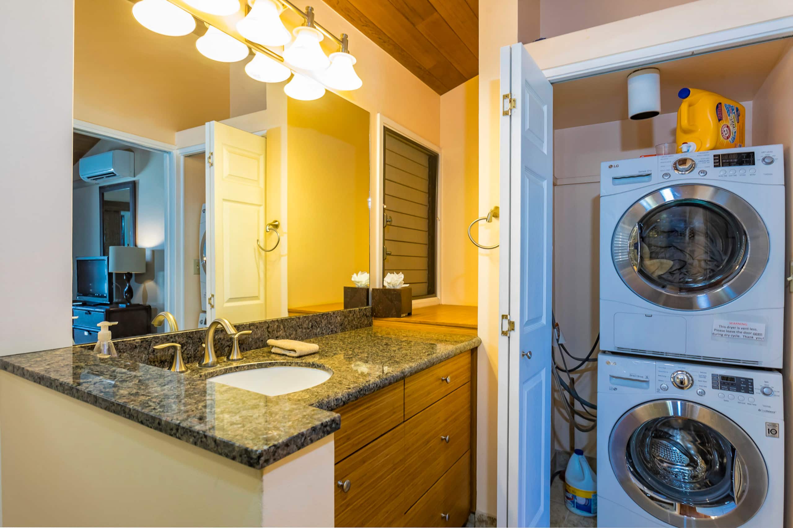 Condo in Kihei · ★4.96 · 1 bedroom · 1 bed · 2 baths - Image 37