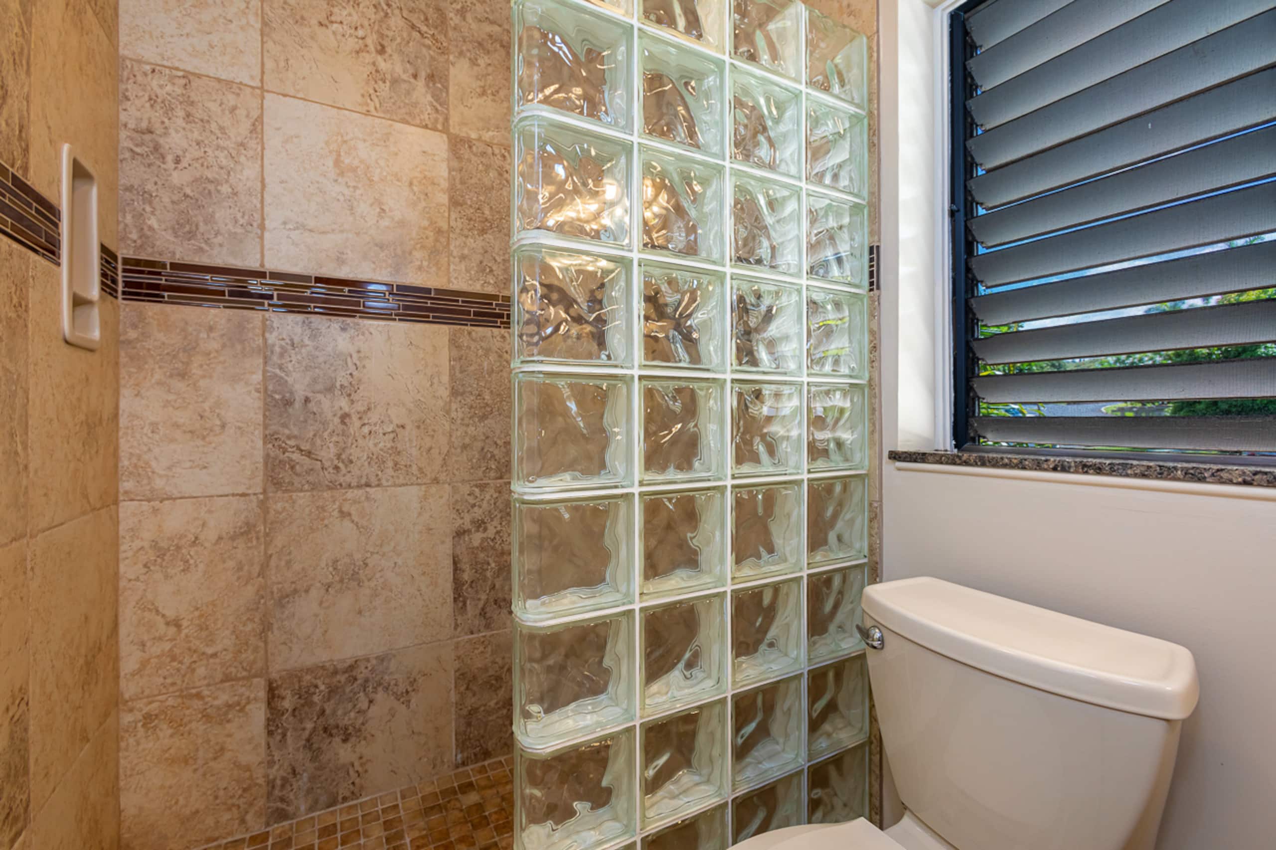 Condo in Kihei · ★4.96 · 1 bedroom · 1 bed · 2 baths - Image 35