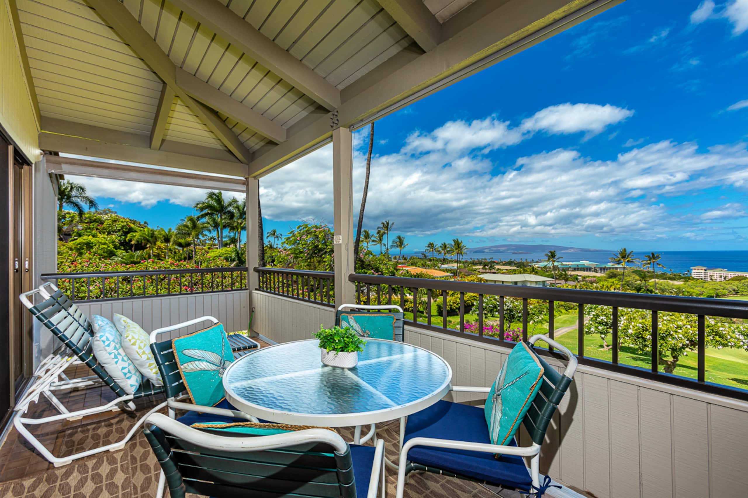 Condo in Kihei · ★4.96 · 1 bedroom · 1 bed · 2 baths - Image 10