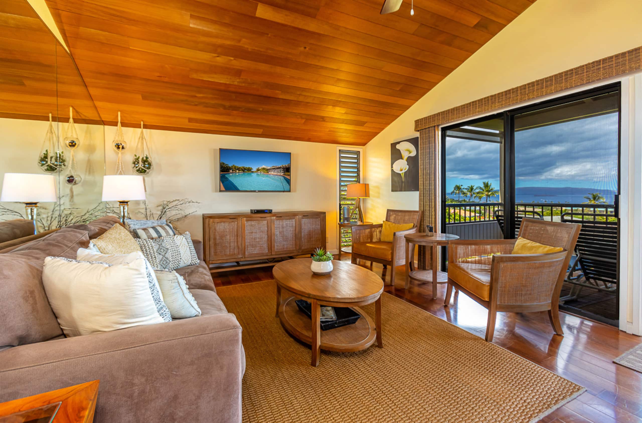 Condo in Kihei · ★4.96 · 1 bedroom · 1 bed · 2 baths - Image 14