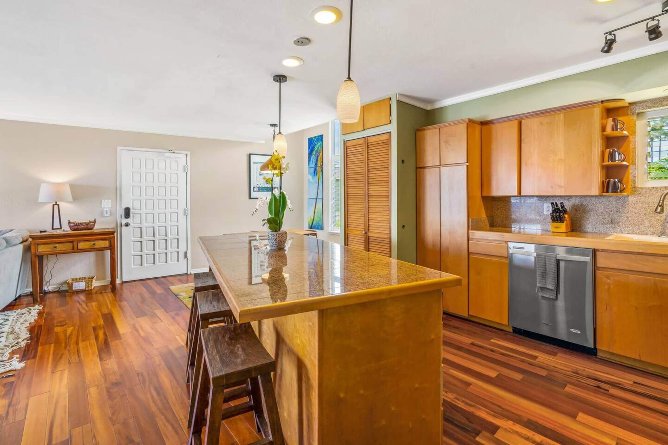 Condo in Princeville · ★4.98 · 2 bedrooms · 2 beds · 2 baths - Image 8