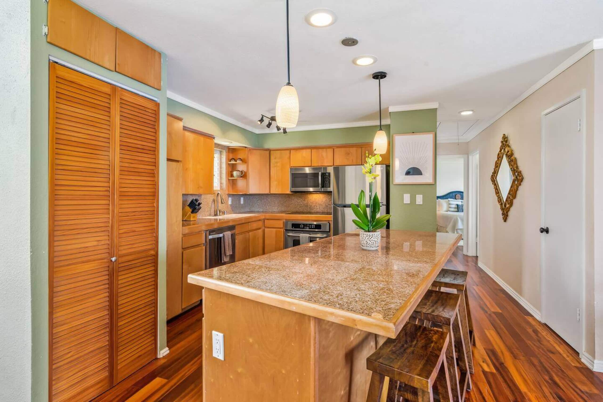 Condo in Princeville · ★4.98 · 2 bedrooms · 2 beds · 2 baths - Image 4