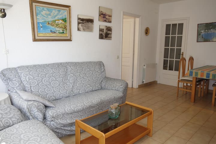 Finques Port Calella managed Airbnb listing 1