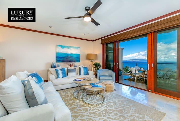 Luxury Penthouse Panoramic Ocean Views & Amenities