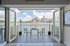 The+Opera+View+-+Luxury+Waterfront+w%2F+Views