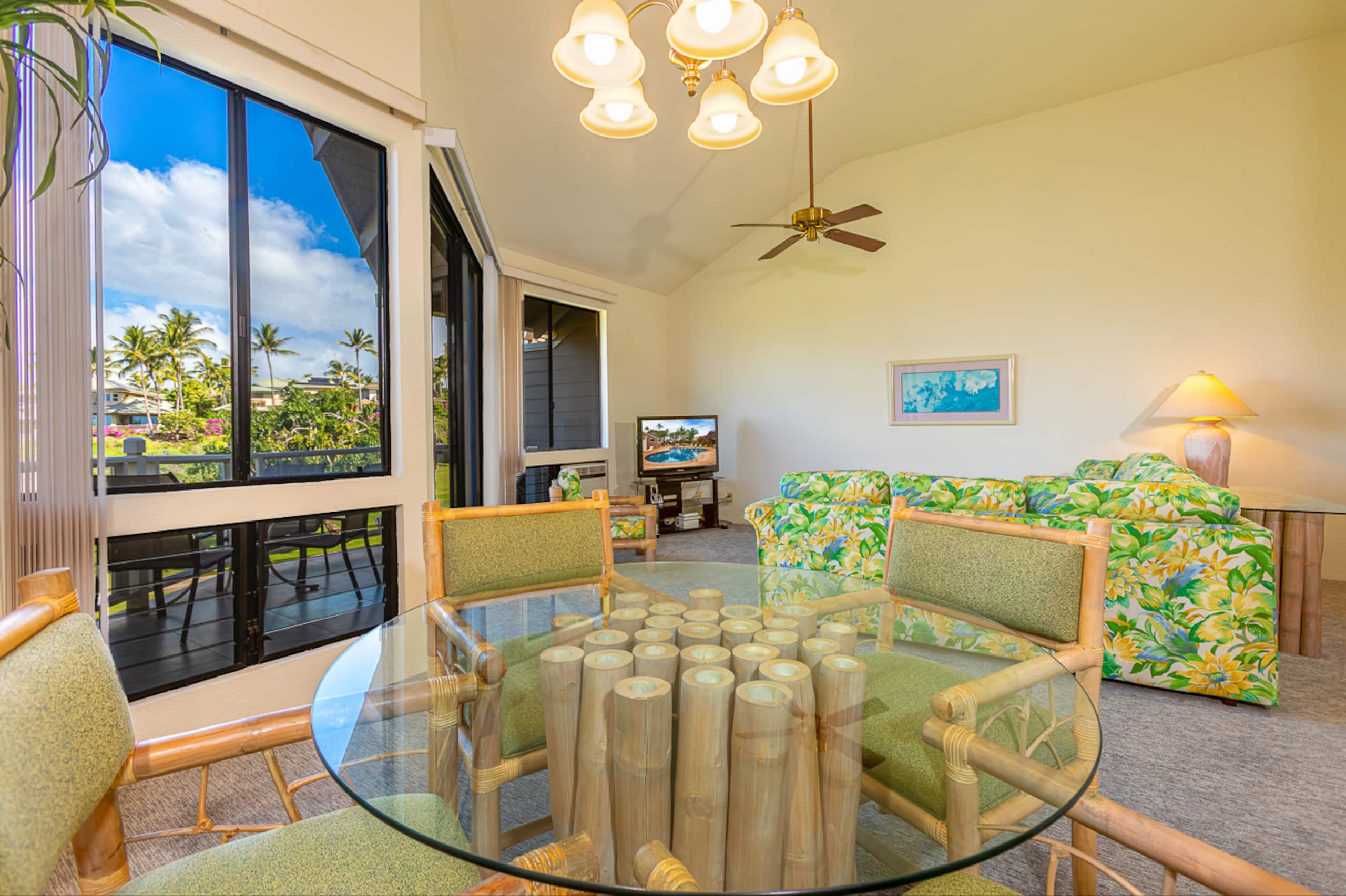 Condo in Kihei · ★4.76 · 1 bedroom · 2 beds · 2 shared baths - Image 10