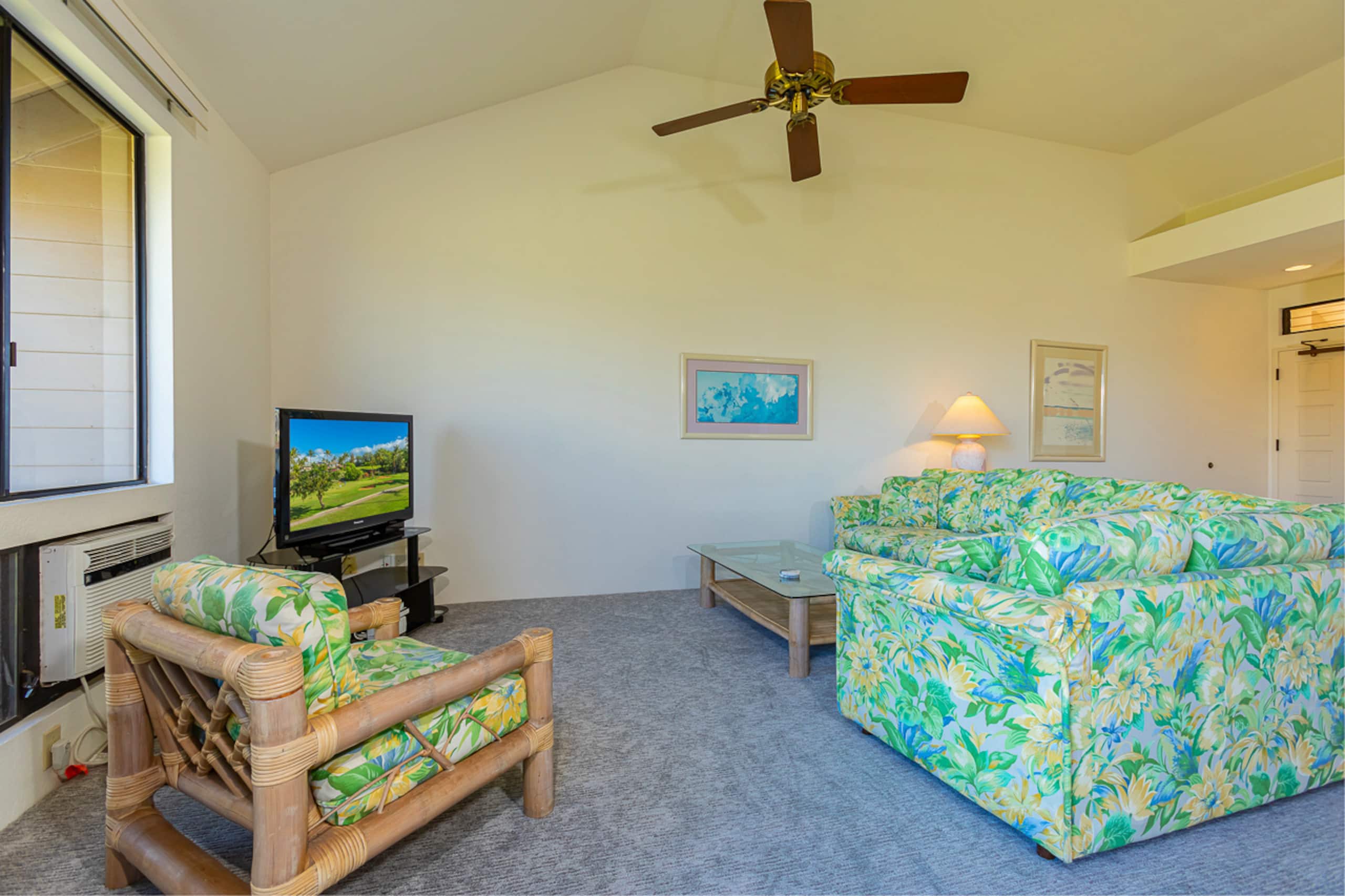 Condo in Kihei · ★4.76 · 1 bedroom · 2 beds · 2 shared baths - Image 9