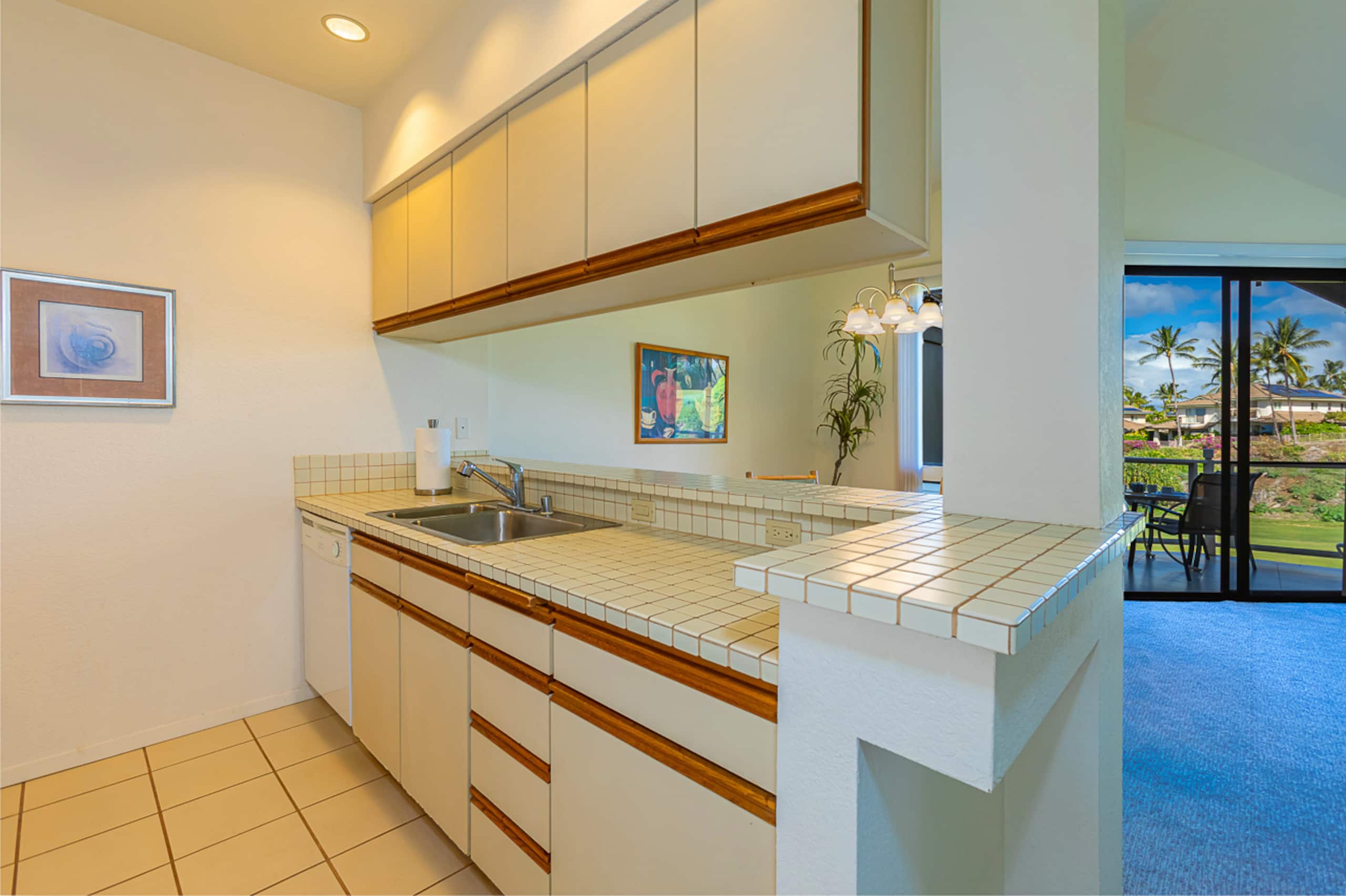 Condo in Kihei · ★4.76 · 1 bedroom · 2 beds · 2 shared baths - Image 14
