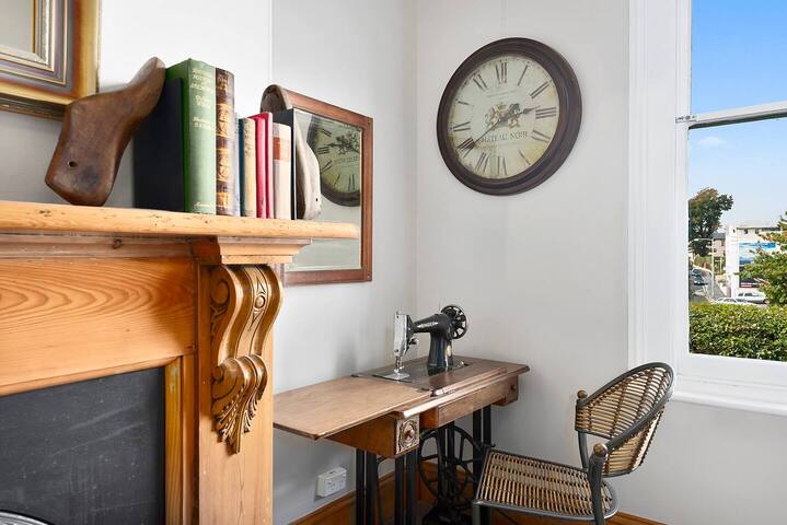 Hampden Manor—A Refined Battery Point Period Home gallery image 5