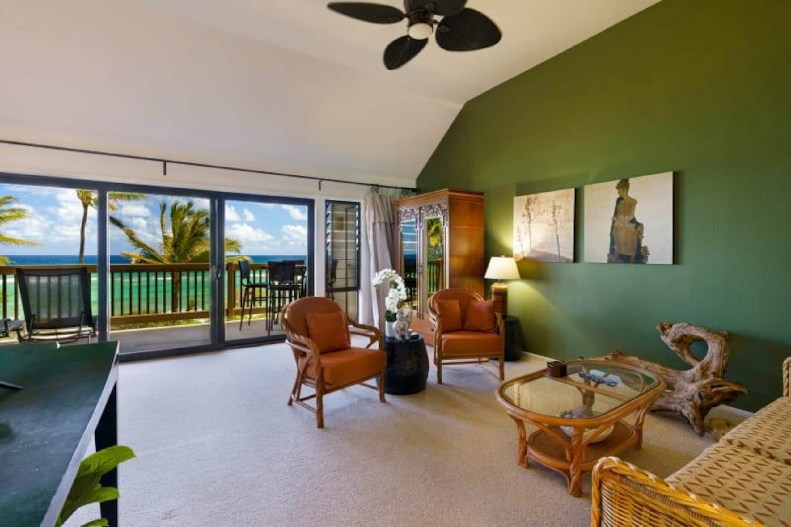 Pacific views, pool & lanai - sleeps 4 - Photo 2