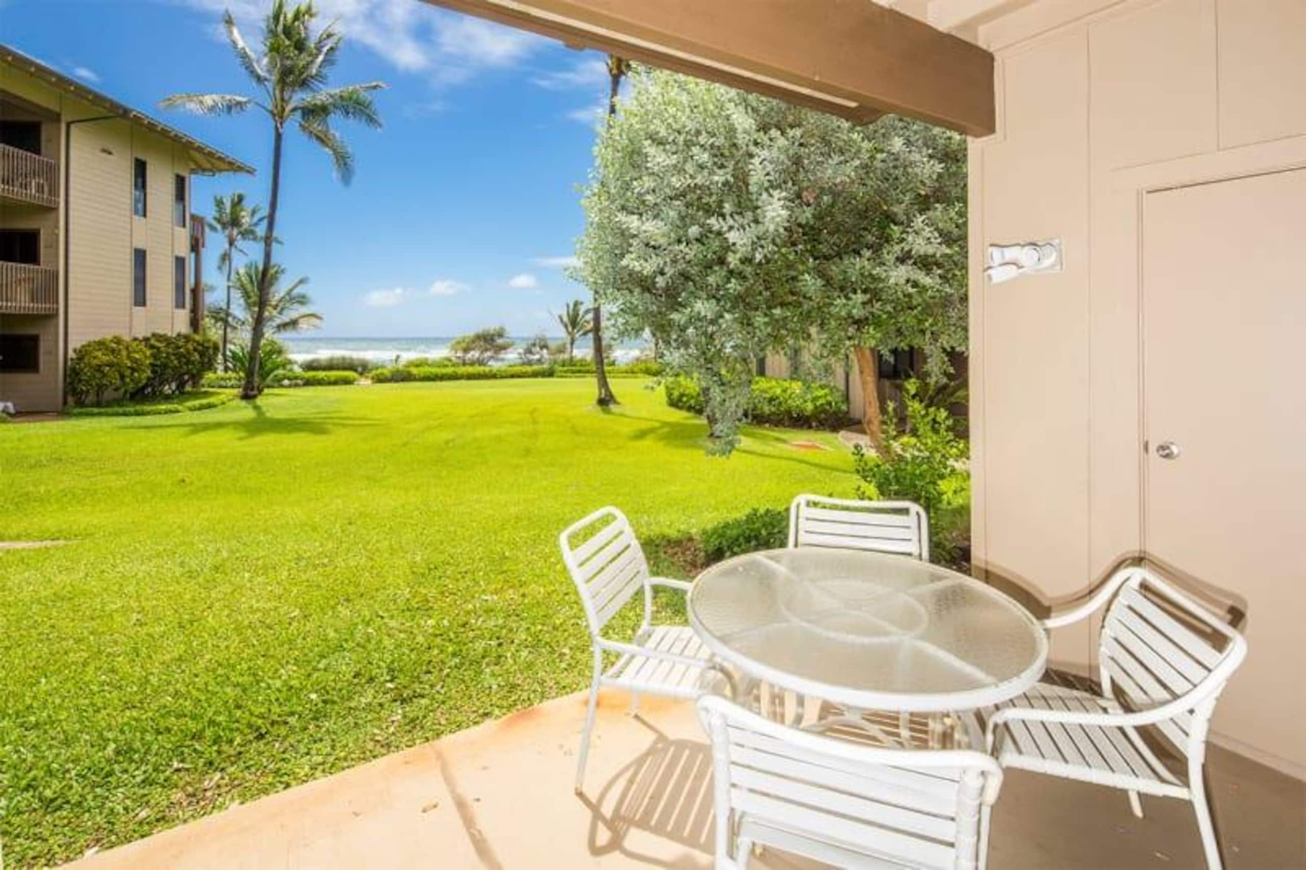 Waterfront condo w/ pool near Lydgate Beach - Photo 8