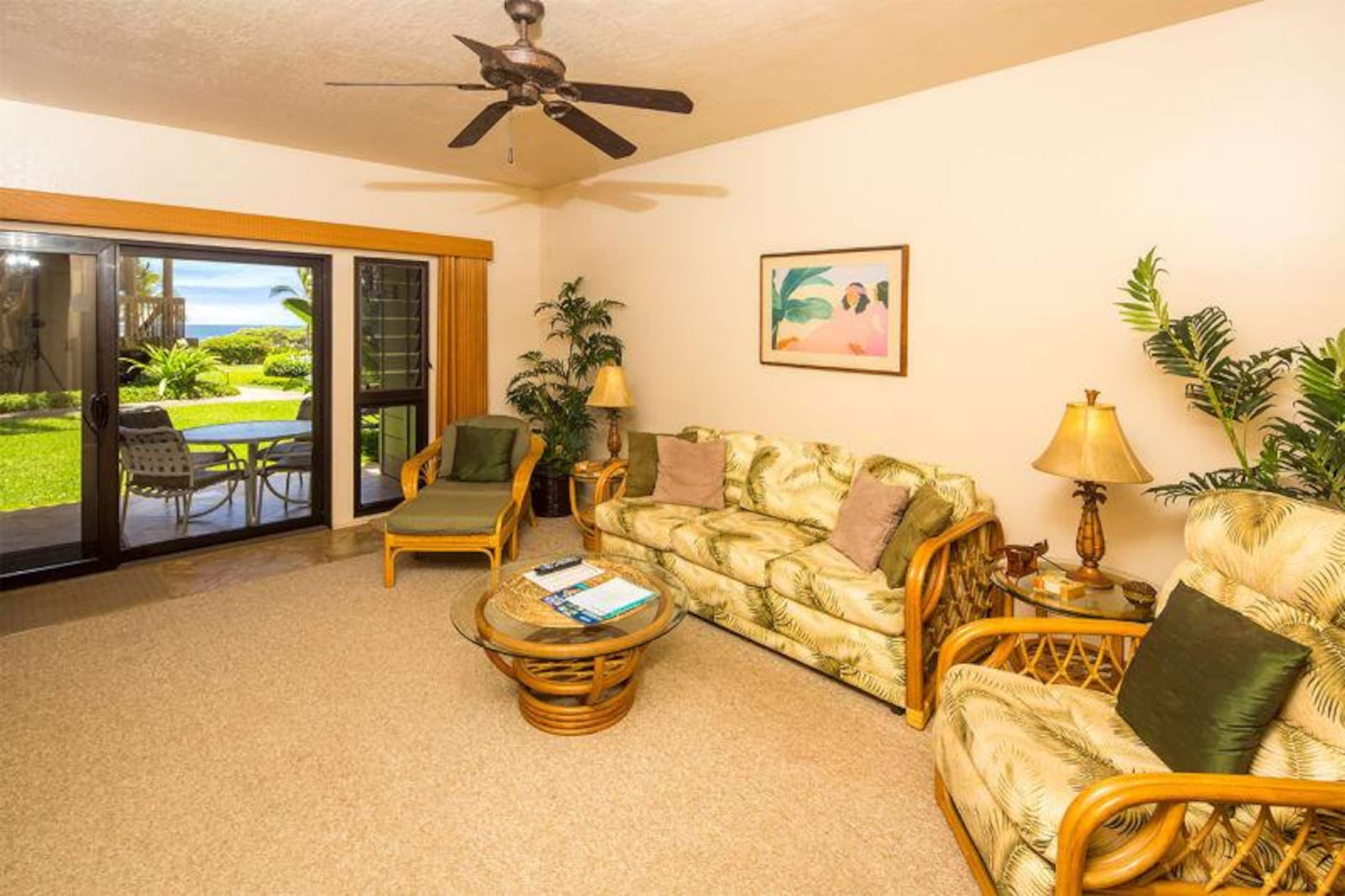 Oceanfront retreat w/ pool - near Lydgate Beach - Photo 2