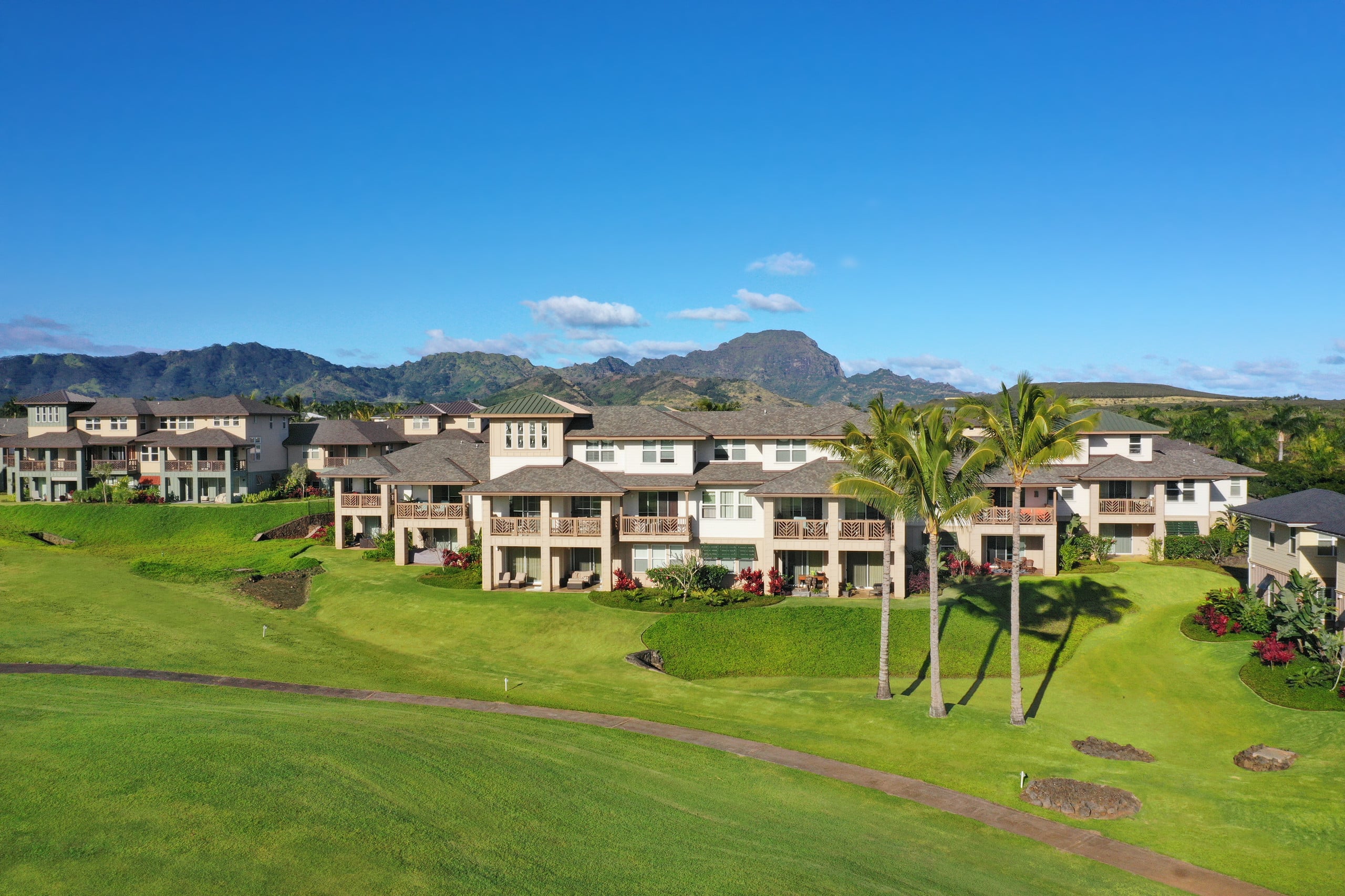 Townhouse in Koloa · ★4.86 · 3 bedrooms · 4 beds · 3 baths - Image 16