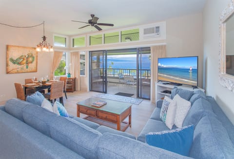 Top performing Airbnb: Kapalua Ridge 2422. Luxurious remodeled townhouse! in Kapalua
