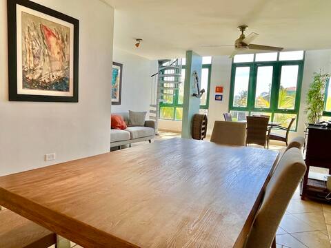 Aquatika  Penthouse w/Ocean View, Steps to Beach