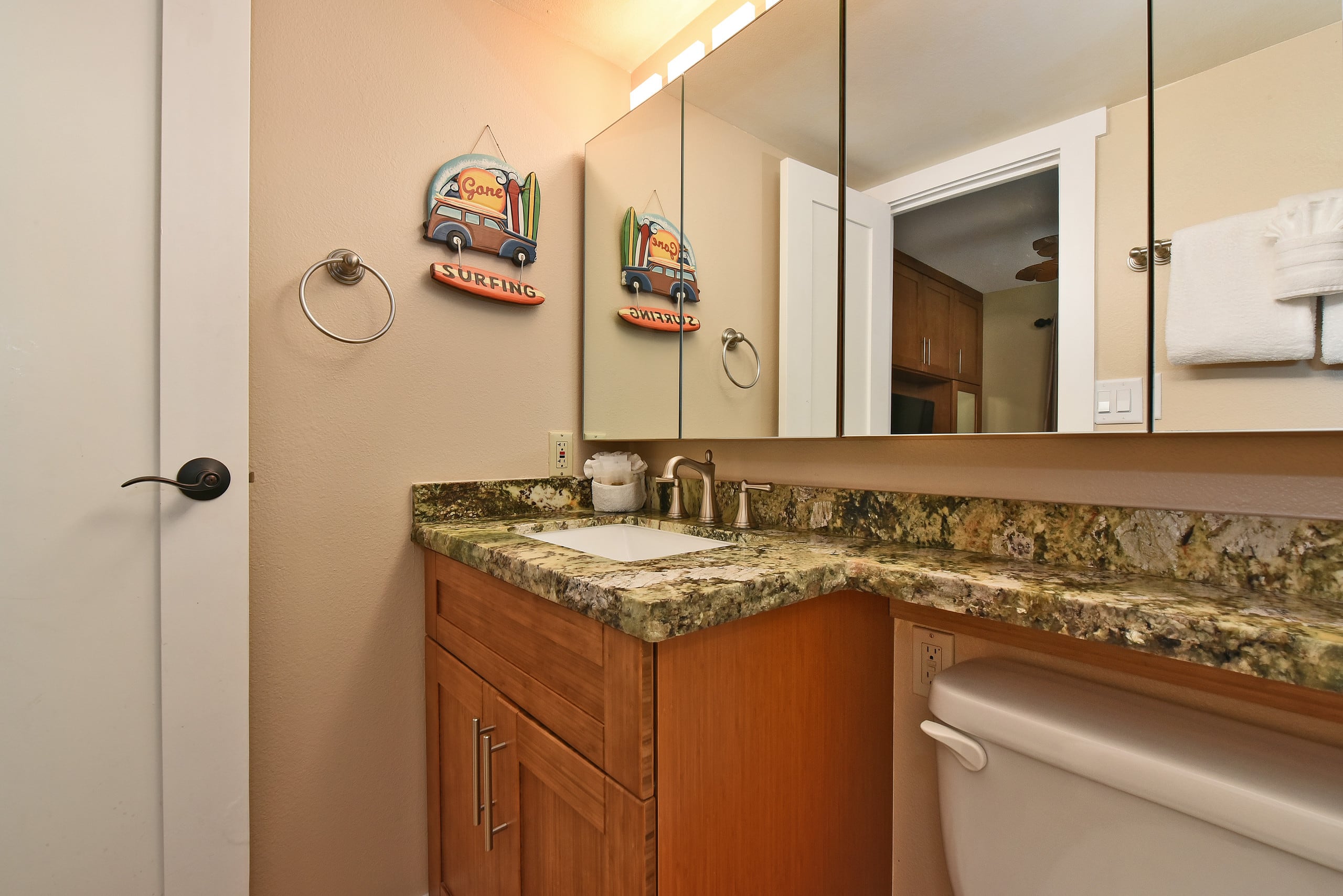 Condo in Kihei · ★4.7 · 3 bedrooms · 5 beds · 3 baths - Image 22