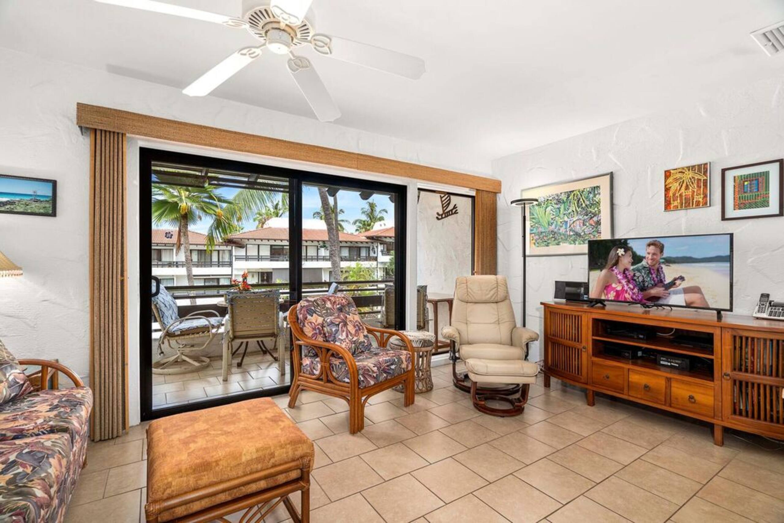 Condo in Kailua-Kona · ★4.67 · 1 bedroom · 2 beds · 1 bath - Image 3