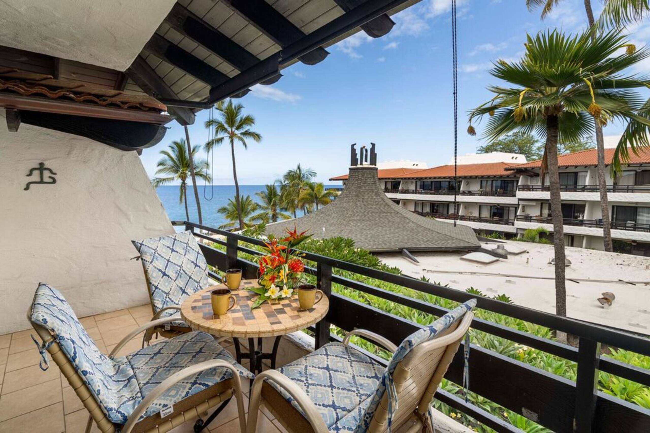 Condo in Kailua-Kona · ★4.67 · 1 bedroom · 2 beds · 1 bath - Image 1