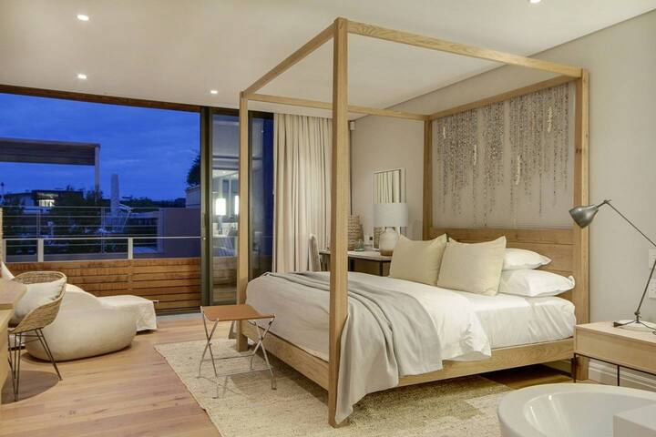 Stylish Apartment in the heart of the De Waterkant gallery image 5