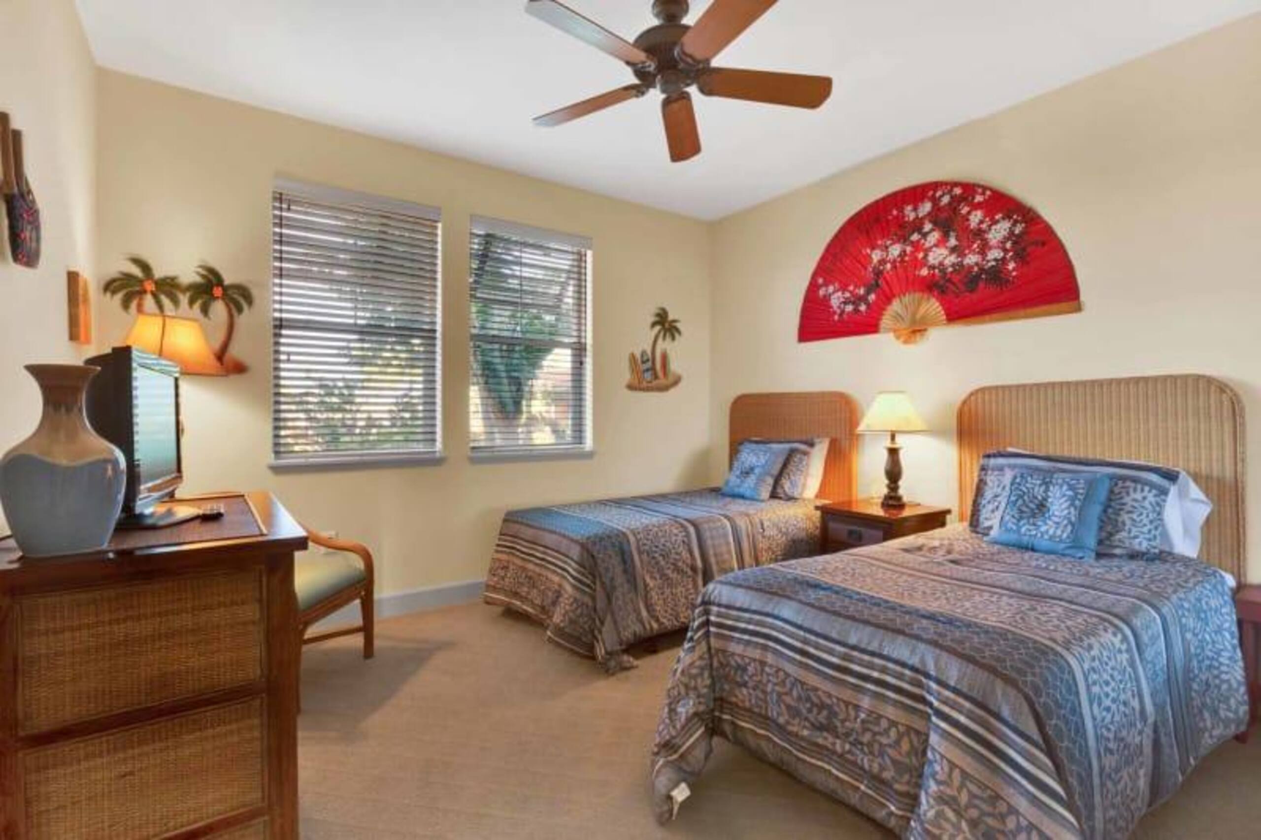 Condo in WAIKOLOA · ★4.33 · 2 bedrooms · 4 beds · 2 baths - Photo 11