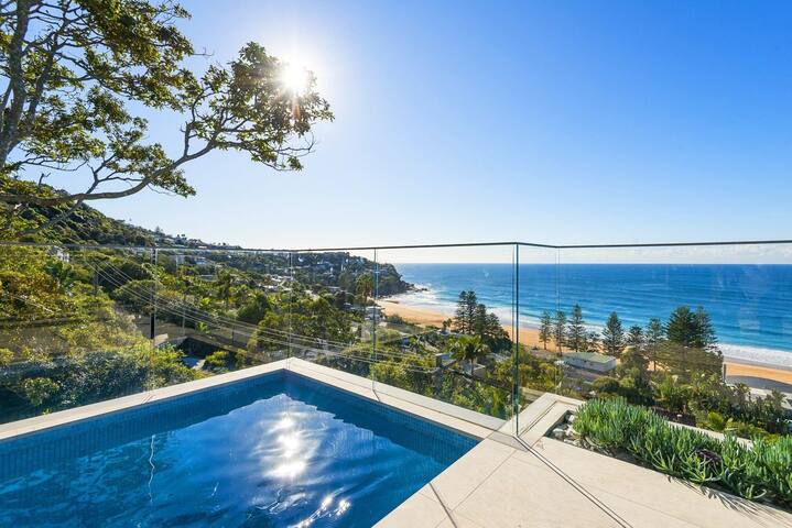 Cetacean by Palm Beach Holiday Rentals gallery image 2