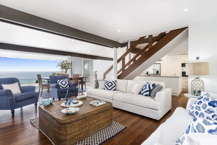 Trade Winds by Palm Beach Holiday Rentals gallery image 5