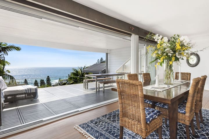 Trade Winds by Palm Beach Holiday Rentals gallery image 2