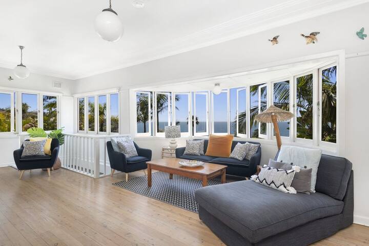 Coral Tree Cottage by Palm Beach Holiday Rentals gallery image 4