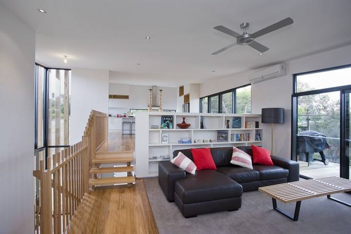 Southside Bliss I Modern Home I Great Location gallery image 5