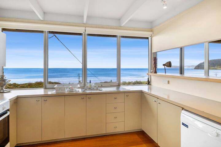 Eastern Magic I Beach access at your door! gallery image 4