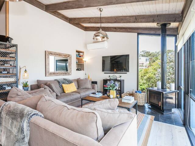 Sea View I Ocean & Inlet View I Second Living gallery image 3