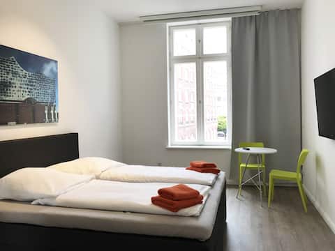 Leistungsstarkes Airbnb: Spacious apartment "8er-Deck" in Altstadt