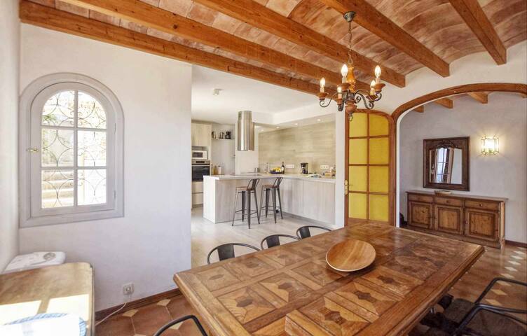 Villa with pool and sea views in Font de sa Cala gallery image 5