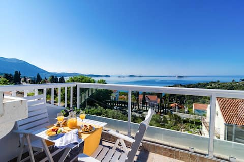 Apartment Knego- 2 Bedroom Apartment with Balcony