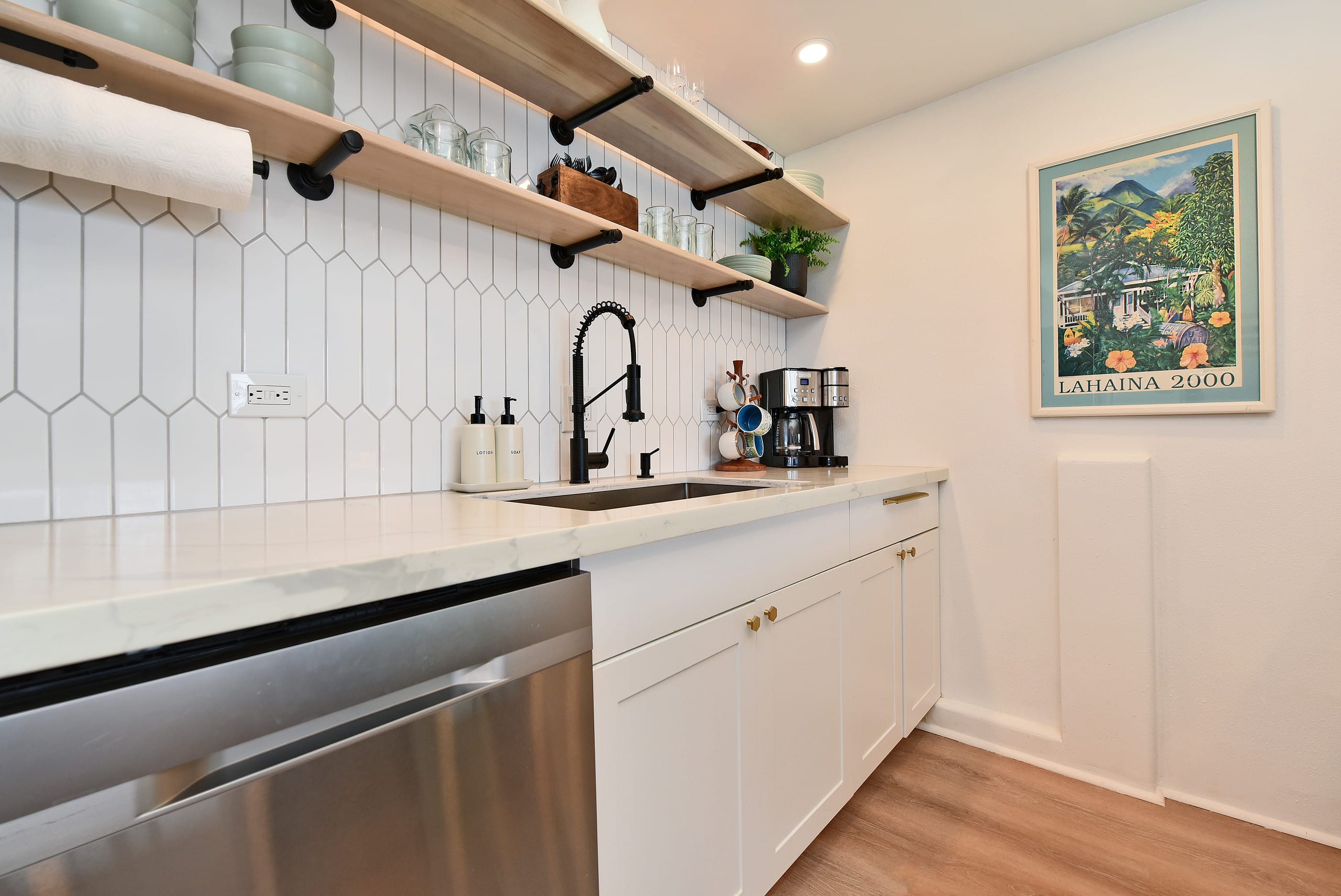 Condo in Lahaina · ★4.81 · 1 bedroom · 2 beds · 1 bath - Image 9