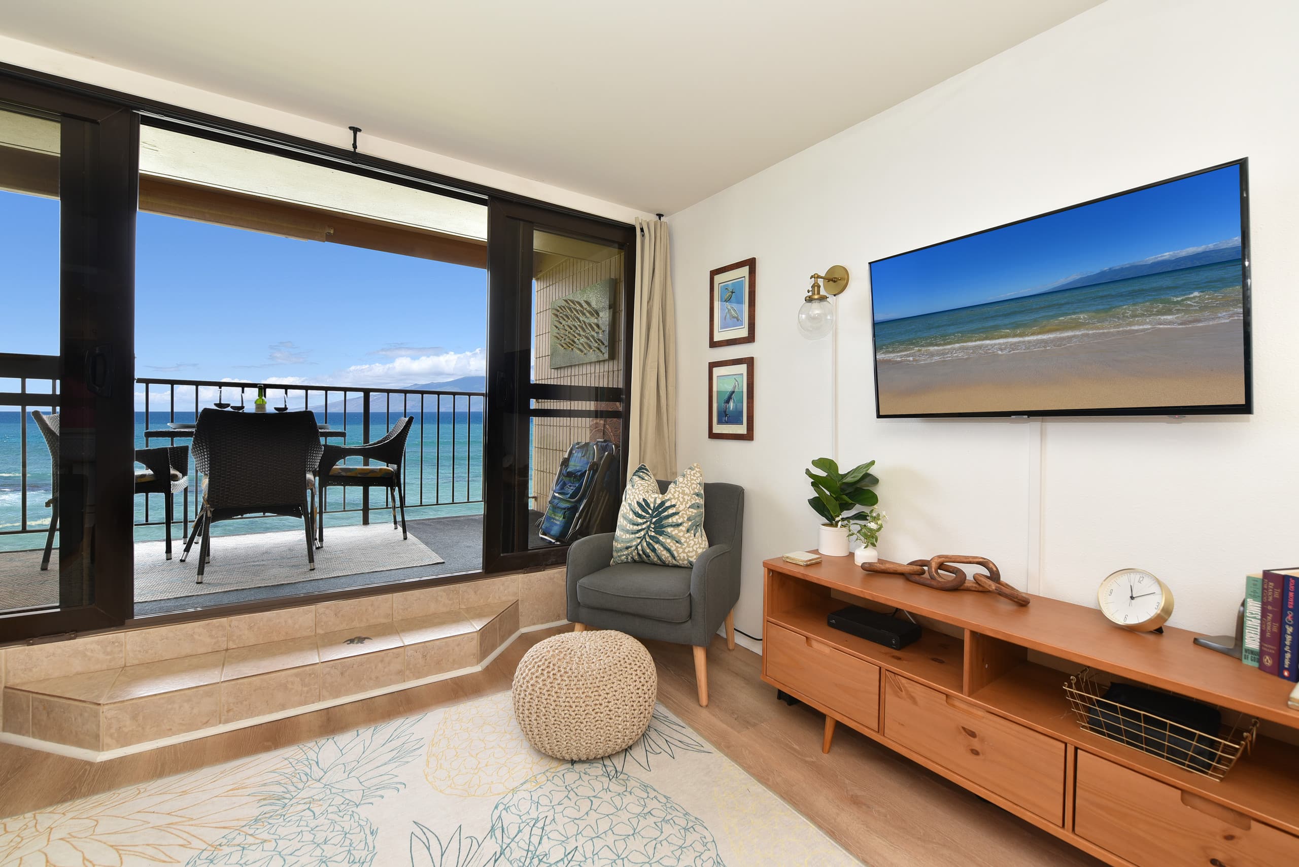 Condo in Lahaina · ★4.81 · 1 bedroom · 2 beds · 1 bath - Image 2