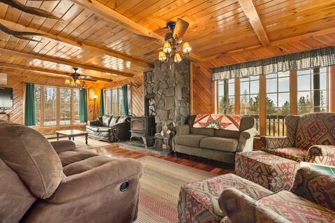 Hart | Beautiful family getaway & close to town