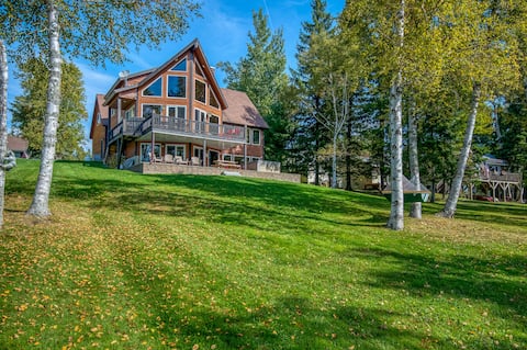 Bolduc's Lakefront Lodge | Swim, Soak & Relax