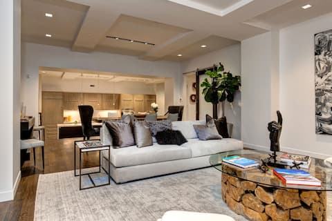 Abode at the Parkite on Main | Luxury + Location
