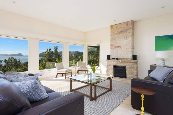 COLLINS HOUSE by Palm Beach Holiday Rentals gallery image 5