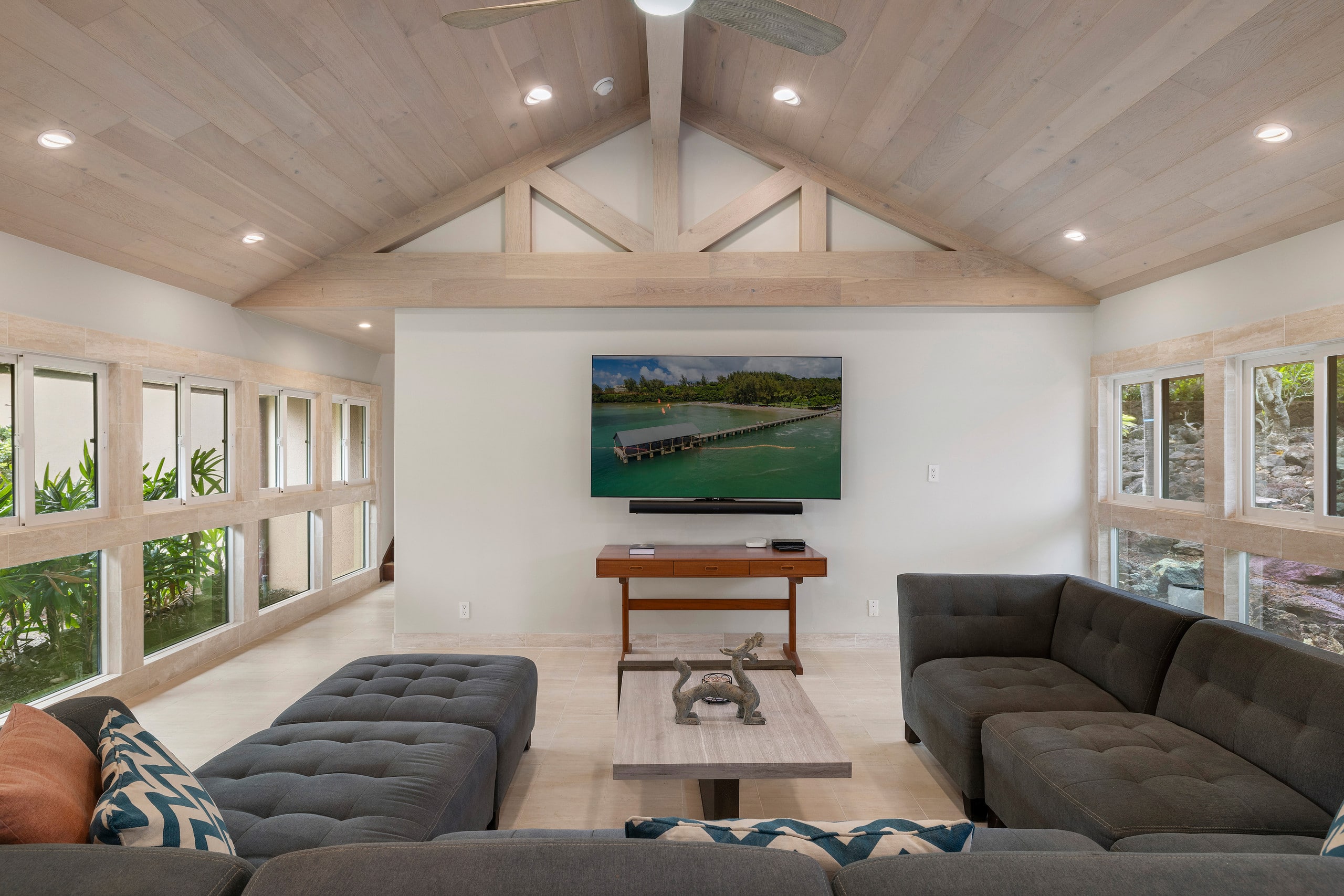 Home in Waimea · ★4.57 · 5 bedrooms · 7 beds · 5 baths - Image 18