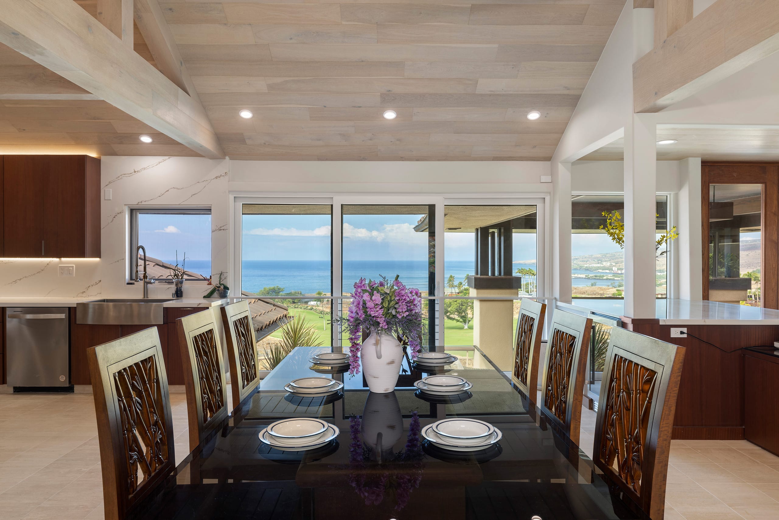 Home in Waimea · ★4.57 · 5 bedrooms · 7 beds · 5 baths - Image 6