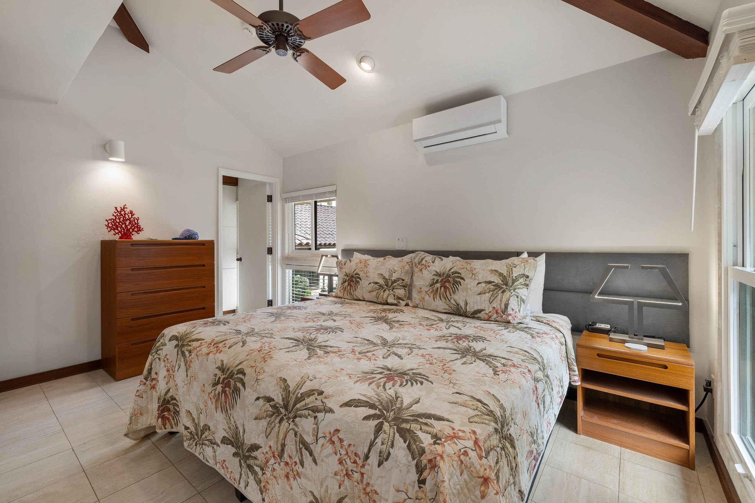 Home in Waimea · ★4.57 · 5 bedrooms · 7 beds · 5 baths - Image 24