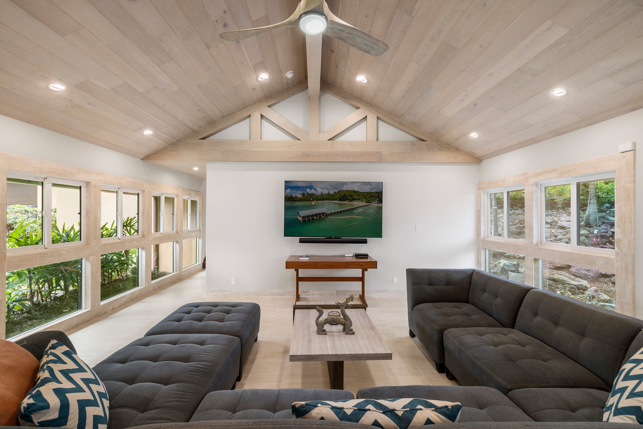 Home in Waimea · ★4.57 · 5 bedrooms · 7 beds · 5 baths - Image 20
